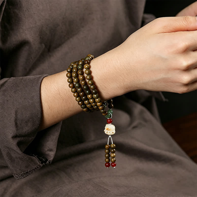 Green Sandalwood Serenity Hand-Woven Cat Charm Retro Ethnic Mala