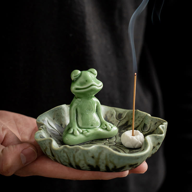 Leaf Meditation Frog Pattern Ceramic Incense Burner Decoration