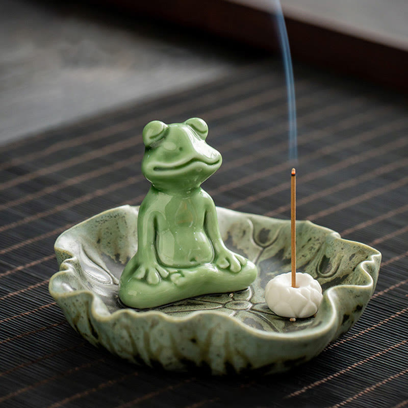 Leaf Meditation Frog Pattern Ceramic Incense Burner Decoration
