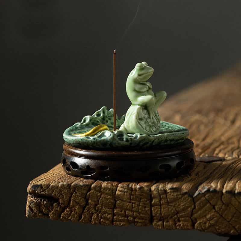Leaf Meditation Frog Pattern Ceramic Incense Burner Decoration