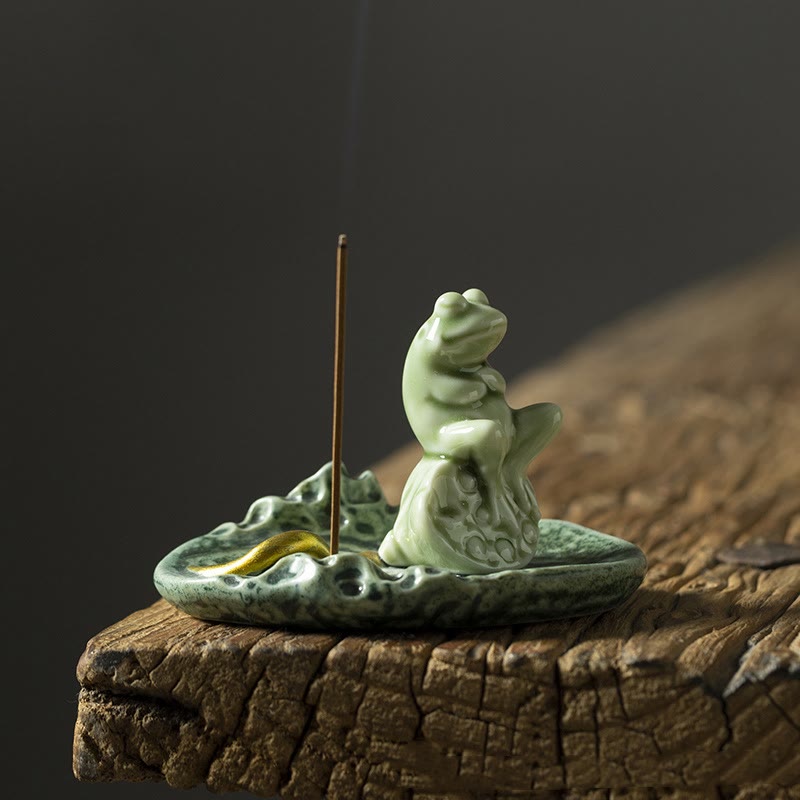 Leaf Meditation Frog Pattern Ceramic Incense Burner Decoration