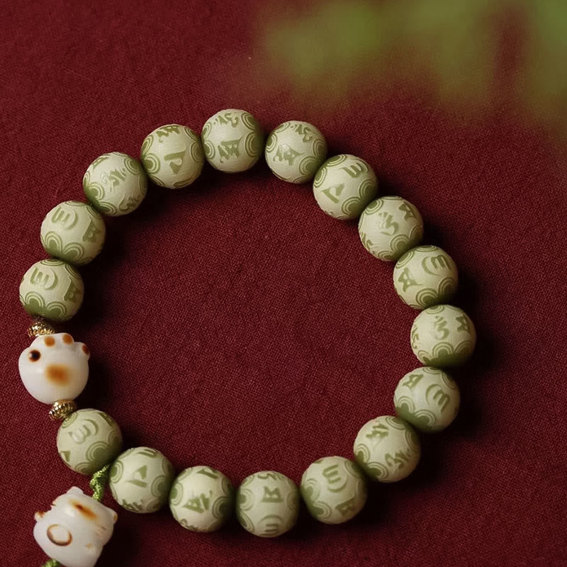 Green Bodhi Seed Cat Paw Om Mani Padme Hum Engraved Wisdom Bracelet