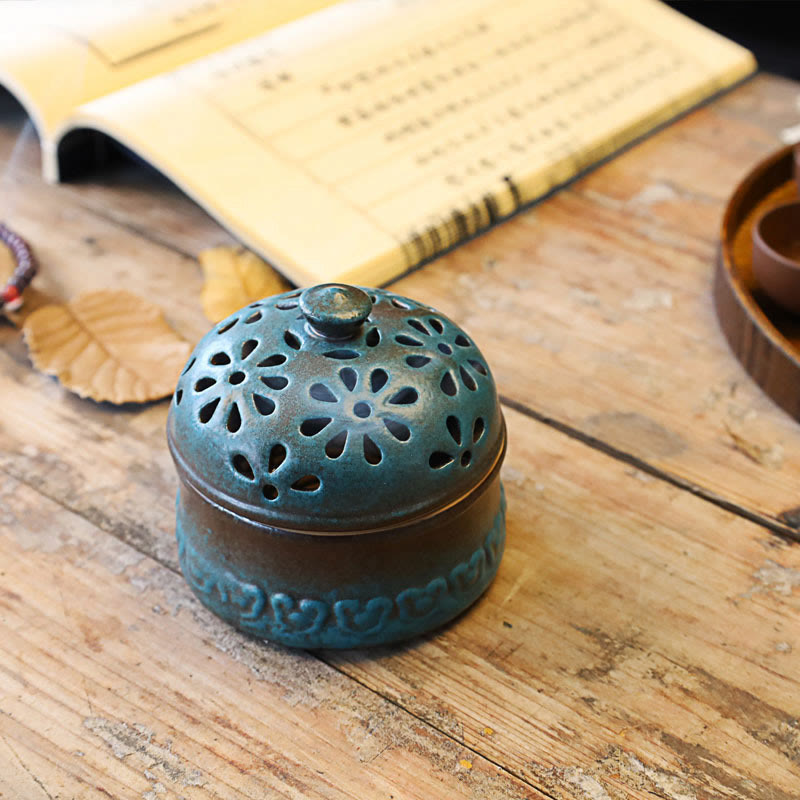 Mini Hollow Spiritual Meditation Ceramic Small Incense Burner Decoration